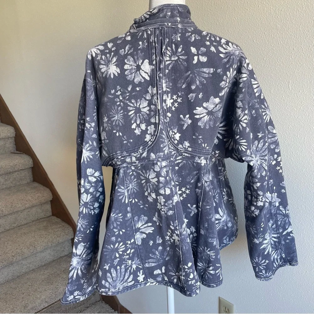 Free People Lua Bed Floral Tie Front Jacket in Small - Picture 8 of 8